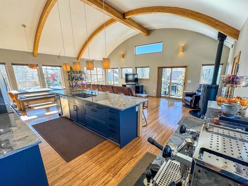 15 Kubler St, Crested Butte, CO, 81224-8002 | Card Image