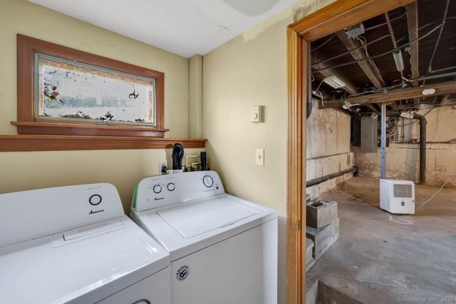 28 Center St, House other with 2 bedrooms, 2 bathrooms and null parking in Windsor Locks CT | Image 36