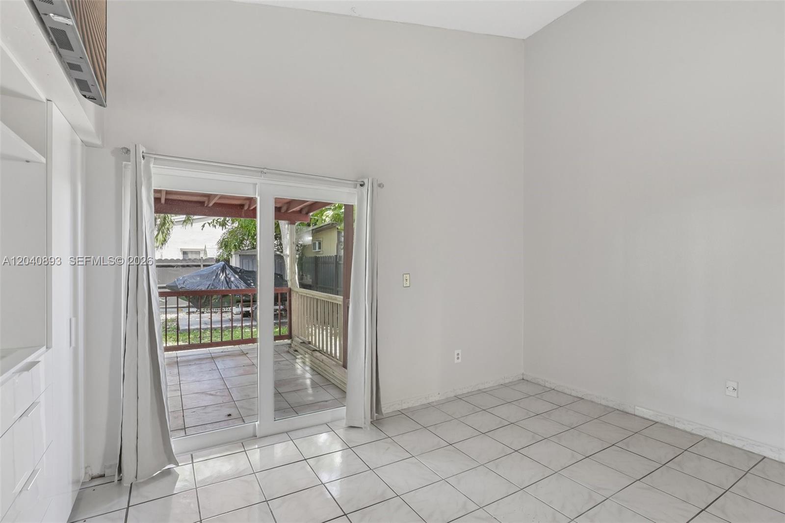 Residential in Miami 3
