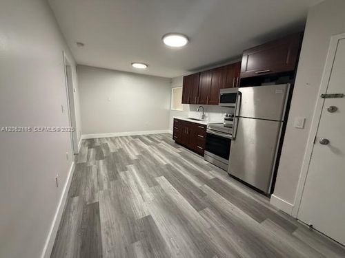 103-25 W 4th St, HIALEAH, FL, 33010-4780 | Card Image
