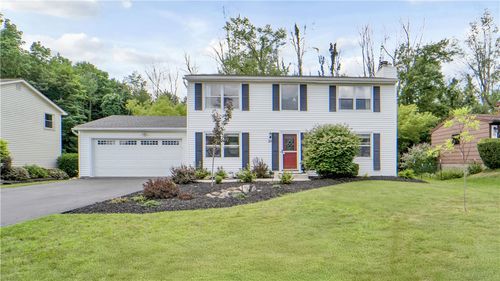29 Country Downs Cir, Fairport, NY, 14450-9116 | Card Image