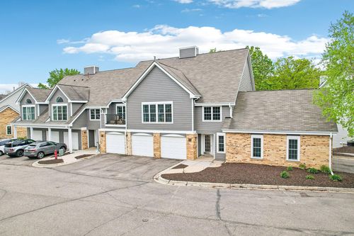 201-6030 Chasewood Pkwy, Minnetonka, MN, 55343-4354 | Card Image