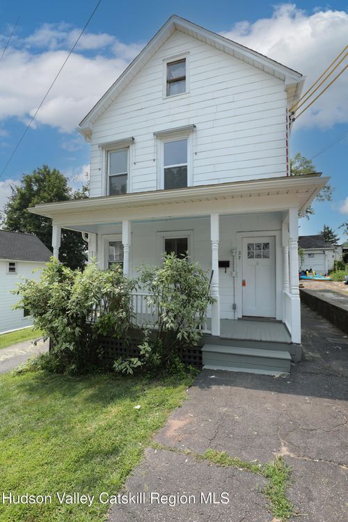 27 Jarrold St, Kingston, NY, 12401-5511 | Card Image