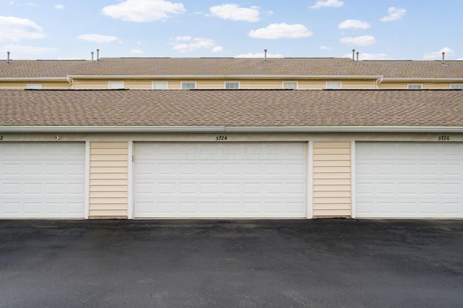 5724 Colts Gate Dr, Condo with 2 bedrooms, 3 bathrooms and null parking in New Albany OH | Image 28