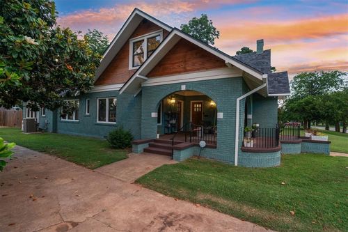 1828 S 7th St, Chickasha, OK, 73018-5712 | Card Image
