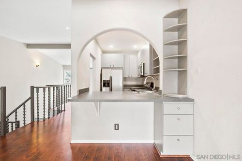 unit-g-2402 Altisma Way, Carlsbad, CA, 92009-6332 | Card Image