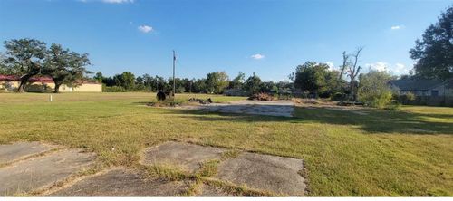 2704 Opelousas St, Lake Charles, LA, 70615-2758 | Card Image