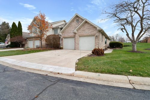 1055 Mission Hills Ct, Chesterton, IN, 46304 | Card Image