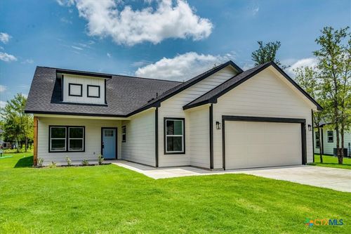 107 Keahi Ct, Bastrop, TX, 78602-6028 | Card Image