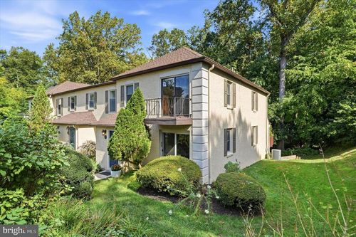 17 Summit Dr, Bryn Mawr, PA, 19010-2216 | Card Image