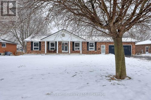 39 North St W, Tillsonburg, ON, N4G1B9 | Card Image