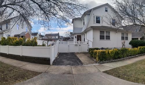 143-40 Poplar Ave, Flushing, NY, 11355-2321 | Card Image