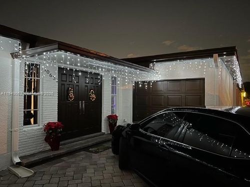 10631 Nw 28th St, Sunrise, FL, 33322-1065 | Card Image