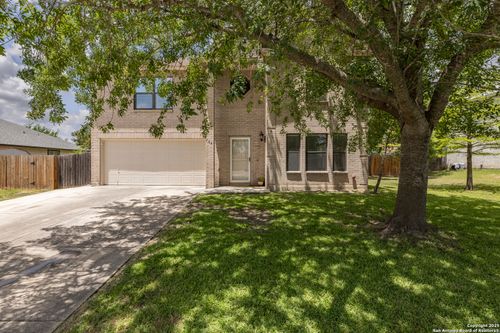 106 Lauren Ln, Boerne, TX, 78006-1939 | Card Image