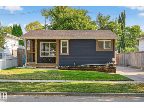 9917 108 St, Fort Saskatchewan, AB, T8L2J3 | Card Image