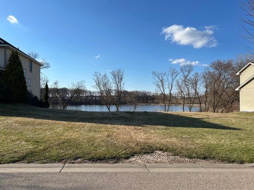 8856 67th Street Bay S, Cottage Grove, MN, 55016-1731 | Card Image