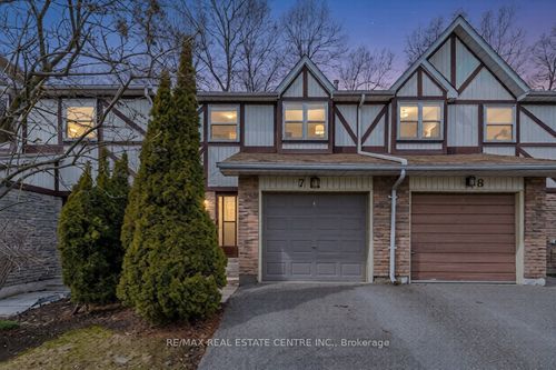 7 Morley Crescent, Brampton, ON, L6S3K8 | Card Image