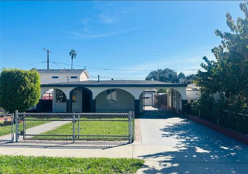 2470 Webster, Long Beach, CA, 90810 | Card Image
