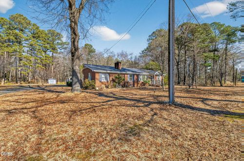 121 Old Moore Rd, Selma, NC, 27576-6333 | Card Image