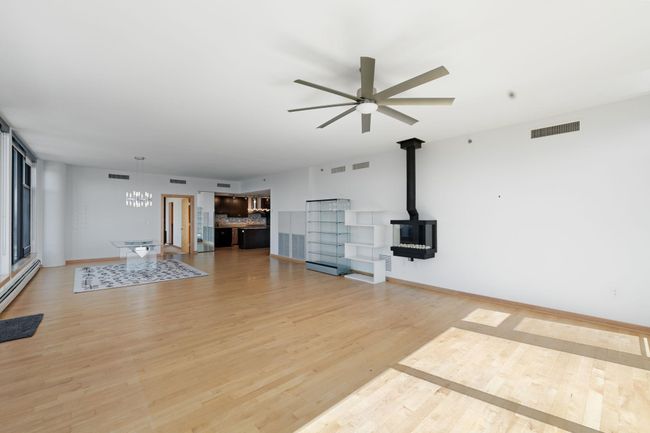 APT-1202 - 1120 S 2 Nd St, Condo with 2 bedrooms, 2 bathrooms and null parking in Minneapolis MN | Image 9