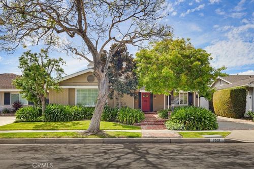 3531 Julian Ave, Long Beach, CA, 90808-3111 | Card Image