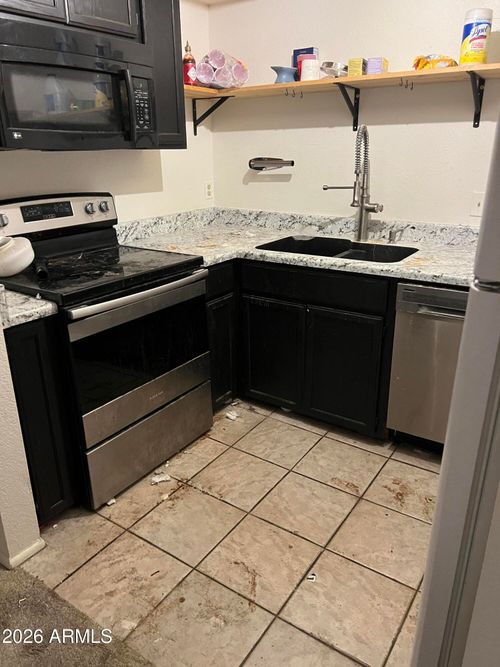 305-17 E Ruth Ave, Phoenix, AZ, 85020-3169 | Card Image