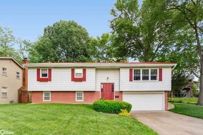 512 Terrace Drive, Home with 5 bedrooms, 1 bathrooms and 1 parking in Burlington IA | Image 1