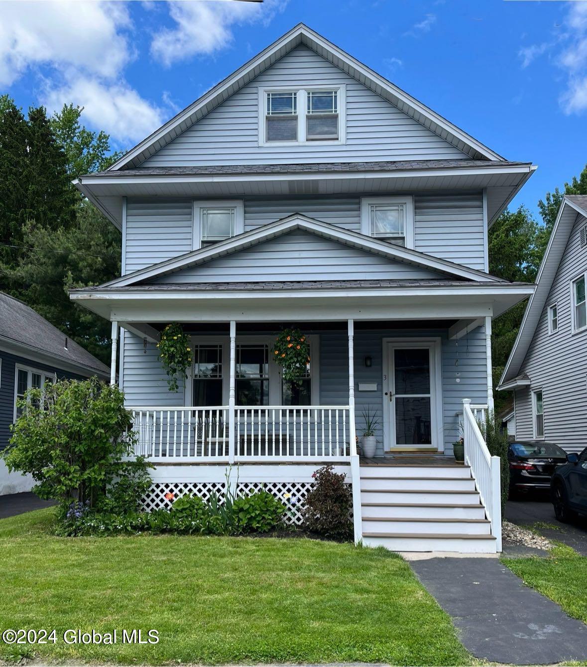 Euclid Ave, Troy, NY 12180