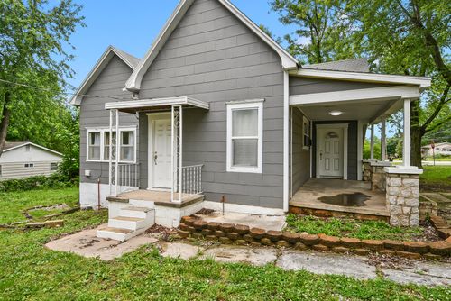 500 S Jackson St, El Dorado Springs, MO, 64744-1422 | Card Image