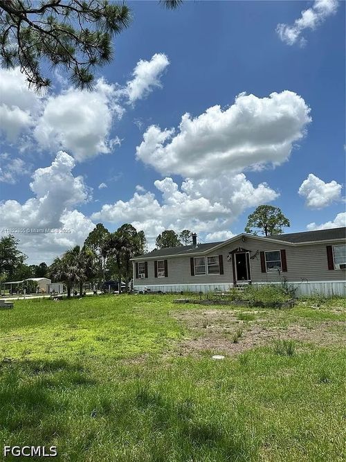 618 Hunting Club Ave, Clewiston, FL, 33440-8853 | Card Image