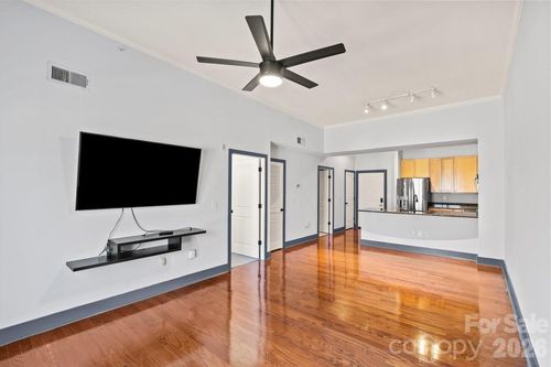 unit-601-721 Governor Morrison St, Charlotte, NC, 28211-4365 | Card Image