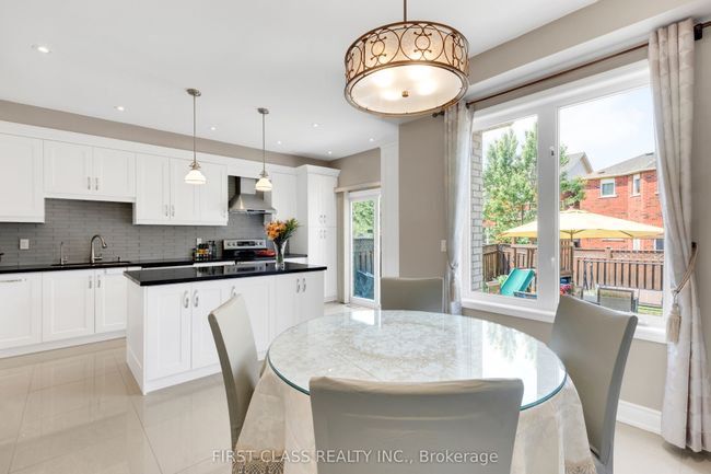 12 Charles Sturdy Rd, House attached with 4 bedrooms, 3 bathrooms and 1 parking in Markham ON | Image 6