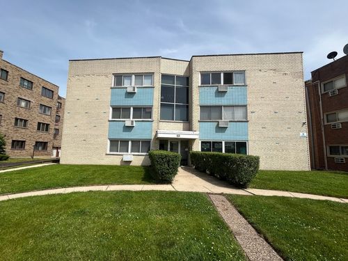 3c-8203 Niles Center Rd, Skokie, IL, 60077-2571 | Card Image