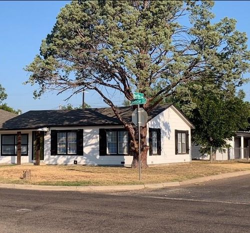 2402 Webster St, San Angelo, TX, 76901-1919 | Card Image