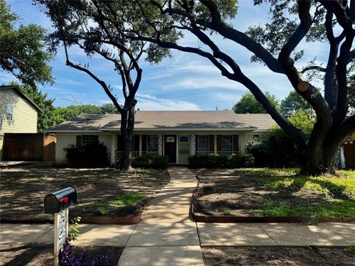 406 Pleasant Valley Ln, Richardson, TX, 75080-1838 | Card Image