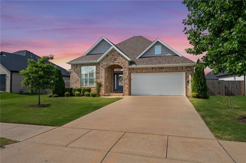 7376 Charlotte Ave, Springdale, AR, 72762-7022 | Card Image