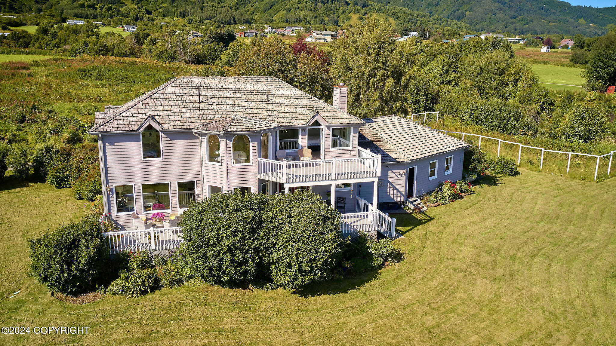 Bruce Ave, Homer, AK 99603