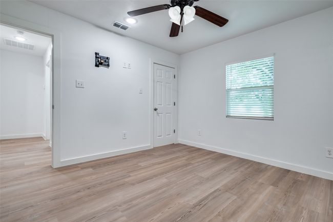 307 Commerce St W, House other with 2 bedrooms, 1 bathrooms and null parking in Honey Grove TX | Image 15