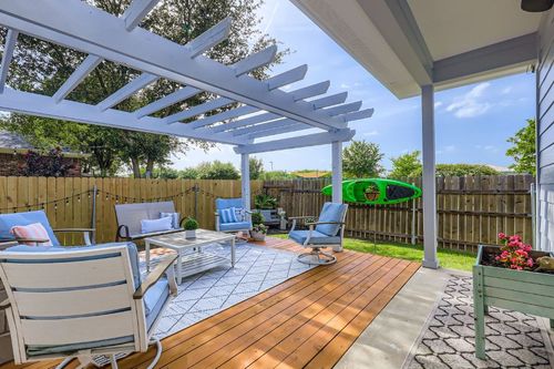 7401 Montezuma St, Austin, TX, 78744-1775 | Card Image