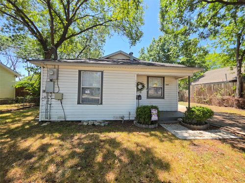1043 Blaylock Cir S, Irving, TX, 75061-7321 | Card Image