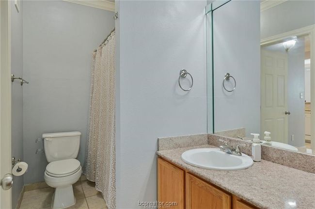 UNIT-407 - 801 Luther St W, Condo with 2 bedrooms, 2 bathrooms and null parking in College Station TX | Image 11