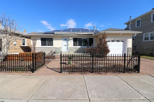 103 N Fredericksburg Ave, Ventnor City, NJ, 08406-1937 | Card Image