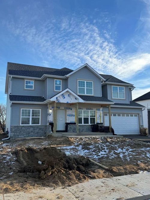 884 Hayden Dr, Yorkville, IL, 60560-3405 | Card Image