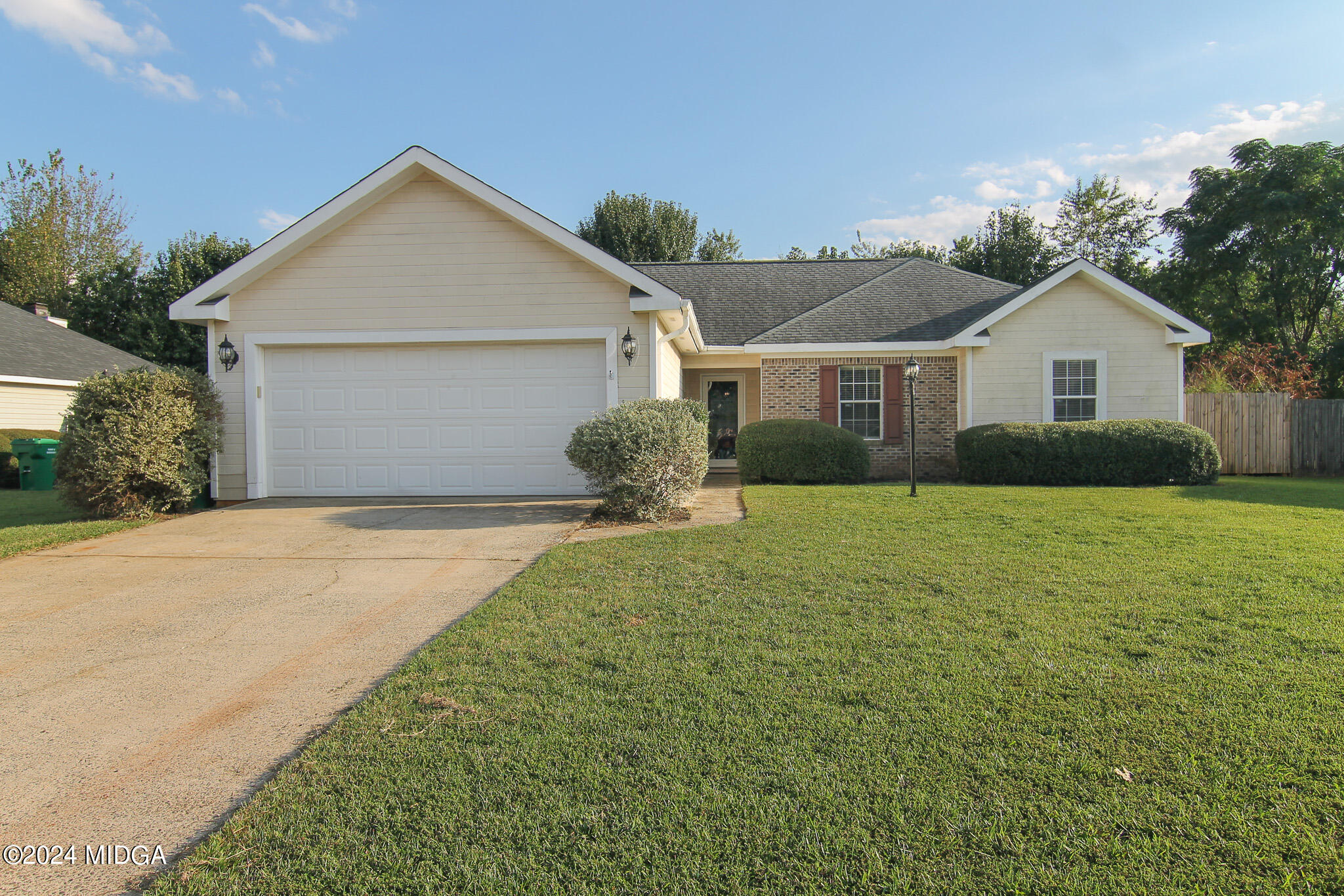 Wrasling Way, Bonaire, GA 31005