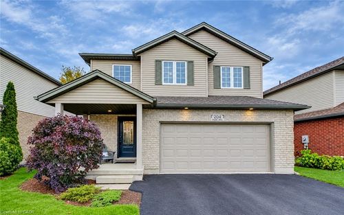 204 Park Ave W, Elmira, ON, N3B3N3 | Card Image