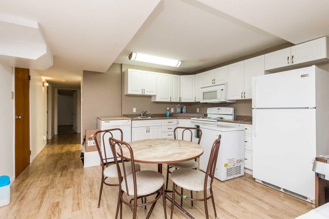 518 12 Street S, Home with 4 bedrooms, 2 bathrooms and 4 parking in Lethbridge AB | Image 17