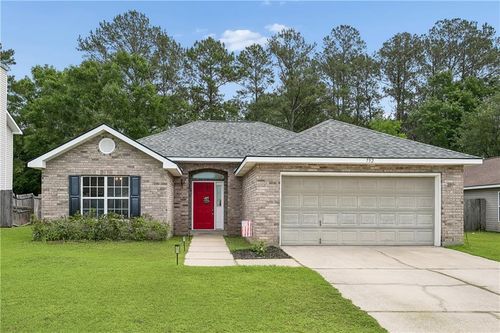752 Simpson Way, Covington, LA, 70435-0588 | Card Image