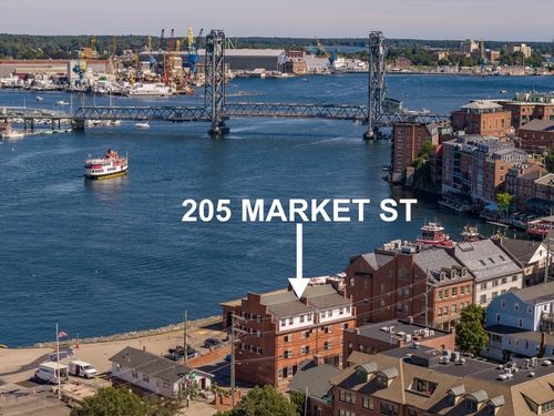 3-205 Market St, Portsmouth, NH, 03801-3731 | Card Image