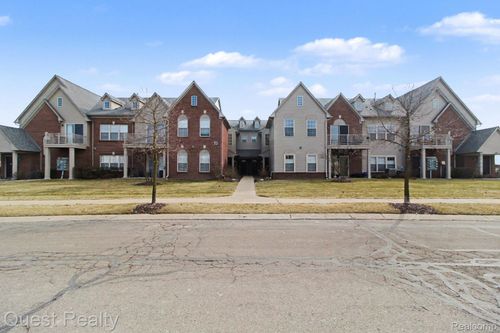 543 Addington Ln, Ann Arbor, MI, 48108-9613 | Card Image