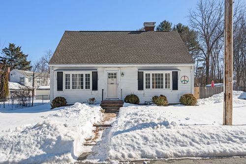 16 Smith St, Haverhill, MA, 01832-3730 | Card Image